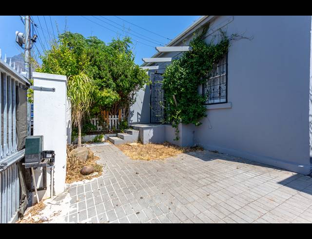 2 BEDROOM FREEHOLD FOR SALE IN OBSERVATORY